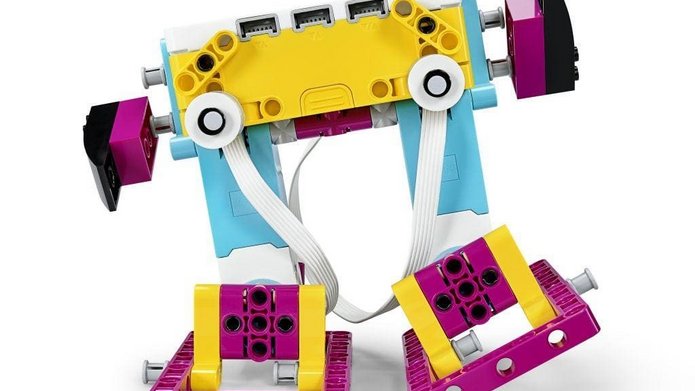 fot. Fundacja UŁ robot z klocków